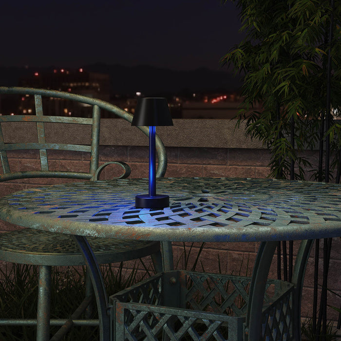 Terassivalaisin Lucca musta ladattava