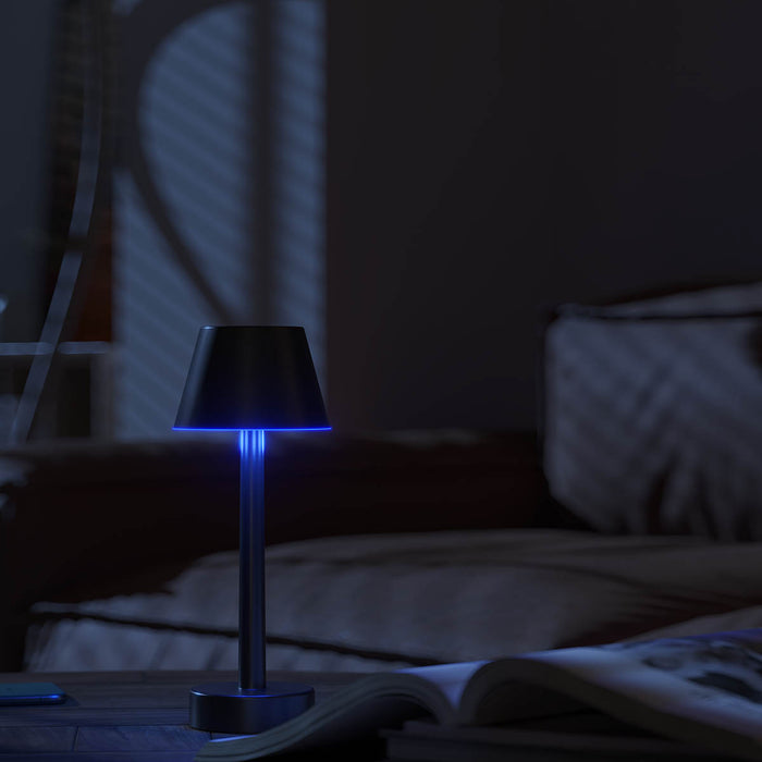 Terassivalaisin Lucca musta ladattava