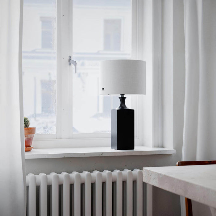 Pöytävalaisin Woody korkea musta/valkoinen