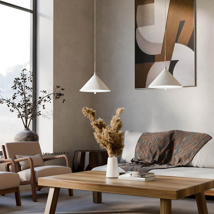 Riippuvalaisin Jolie valkoinen