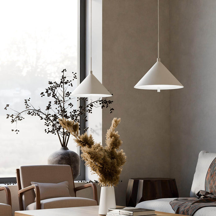 Riippuvalaisin Jolie valkoinen