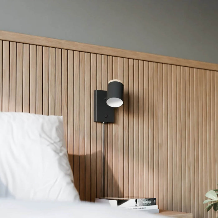 Seinävalaisin Clement musta